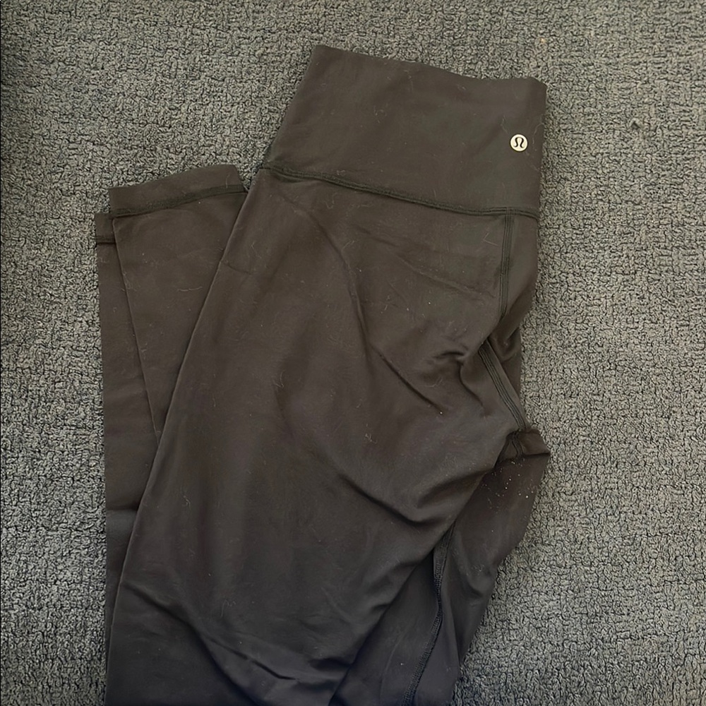 Lululemon Black Leggings. Wunder unders.